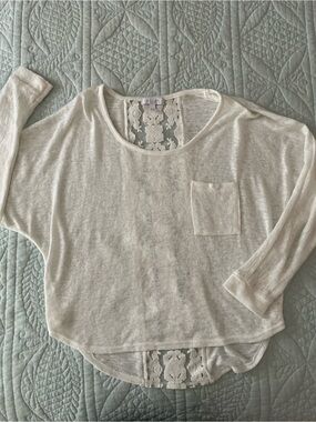 dELiA*s Lightweight Ivory Lace-Back Dolman Sleeve High-Low Top Size S